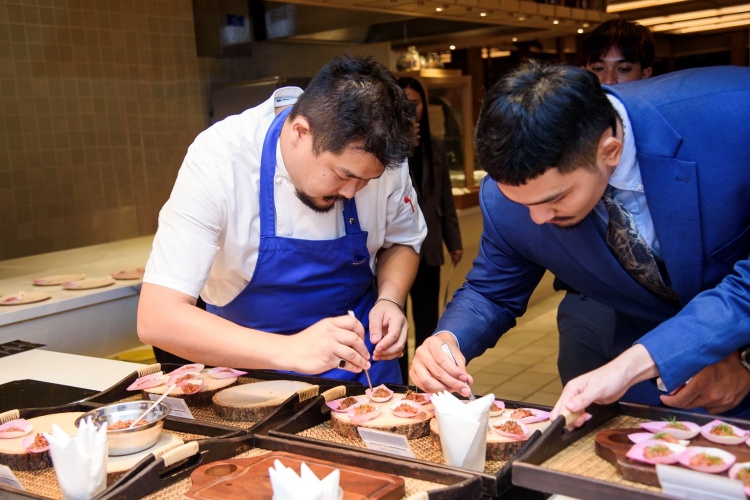 batch_Photo_‘โกท-ร้านหนึ่งดาวมิชลิน-โชว์ฝีมือรังสรรค์อาหาร_04 'โกท’ ร้านหนึ่งดาวมิชลิน โชว์ฝีมือรังสรรค์อาหารในงาน Michelin Asia Pacific Media Day 2025