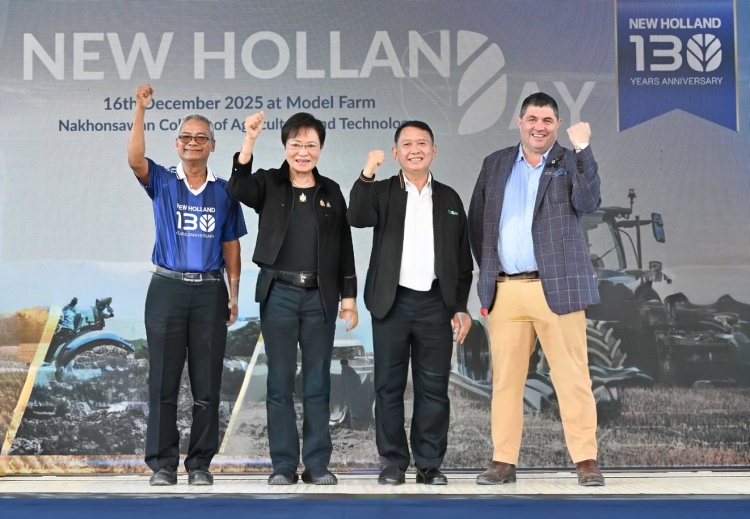 batch_ภาพกลุ่มผู้บริหารและประฐานในงาน-New-Holland-Day New Holland ฉลองวาระครบรอบ 130 ปี จัดงาน New Holland Day ครั้งแรกในประเทศไทย
