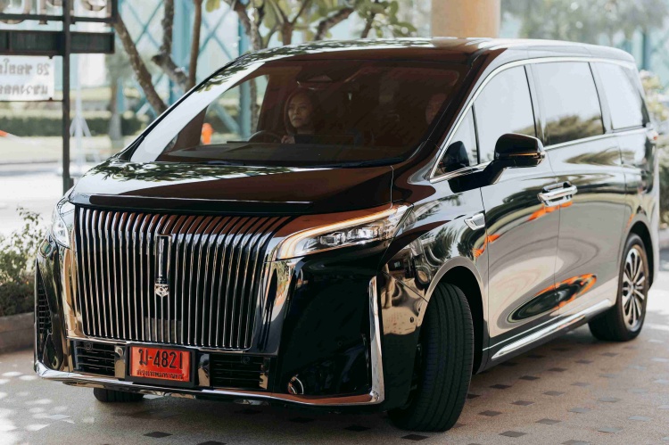 batch_023_WEY-G9-The-Ultimate-Luxury-for-Business-and-Family_11zon เจาะ 6 จุดเด่น WEY G9 ลักชัวรี MPV ยุคใหม่ที่เข้าใจชีวิตจริงของผู้นำและครอบครัวไฮเอนด์