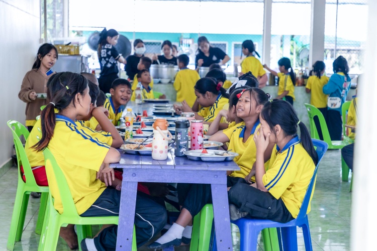 batch_09-Mini-3 ลามิน่าสานฝันเด็กไทยได้เล่าเรียน ส่งมอบอาคารเรียนหลังใหม่ต่อเนื่องเป็นปีที่ 25