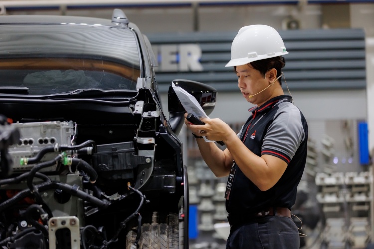 batch_17-2 7 แชมป์สุดยอดงานบริการในการแข่งขันทักษะรถยนต์มิตซูบิชิ ครั้งที่ 25 พร้อม 2 ตัวแทนไทยคว้ารางวัลระดับโลก