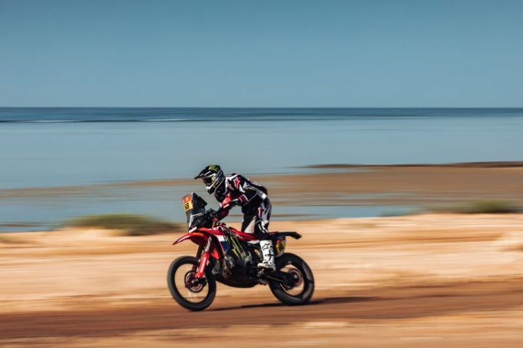 batch_4-Rally-Dakar-สเตจสุดท้ายที่ซาอุดิอาระเบีย ฮอนด้าคว้าดับเบิ้ลโพเดียมสเตจสุดท้าย แรลลี่ดาร์กาสนามแรกที่ซาอุฯ “ริกกี้ บราเบค” บิด Honda CRF450 RALLY ขับเคี่ยวอย่าง