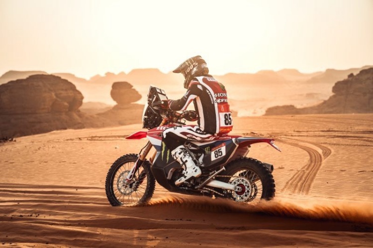 batch_7-ข่าว-รวมรุ่นใหญ่และรุ่นรุกกี้รายการดากา Honda CRF450 RALLY ฟอร์มแกร่ง! กลางทะเลทรายซาอุฯ เหมาอันดับ 1-2 สเตจ 3 Dakar Rally 2026