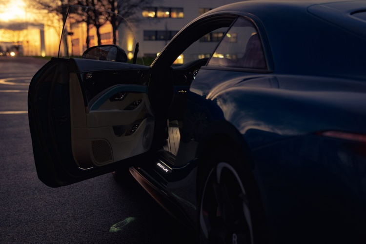 batch_Digital-Craftsmanship-3 Bentley มอบตัวเลือก ‘Bespoke Animated Welcome Lamp’ ครั้งแรกในโลกยนตรกรรม