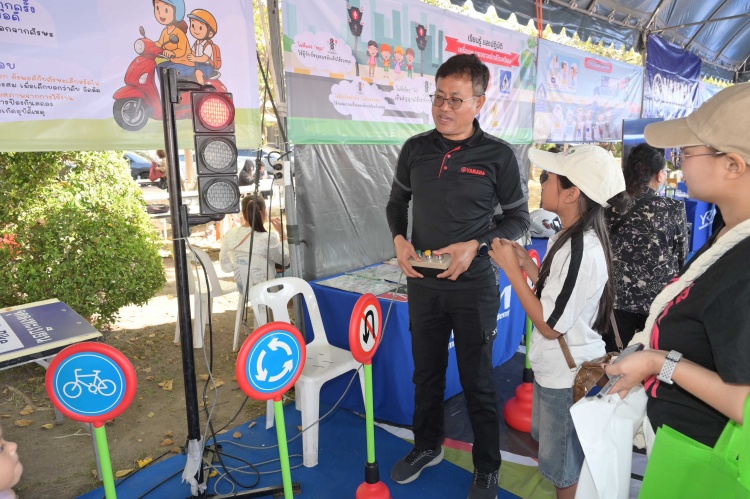 batch_S__586342434 YAMAHA ร่วมมือกองบัญชาการกองทัพไทย เสริมสร้างวินัยจราจรในวันเด็กแห่งชาติ 2569