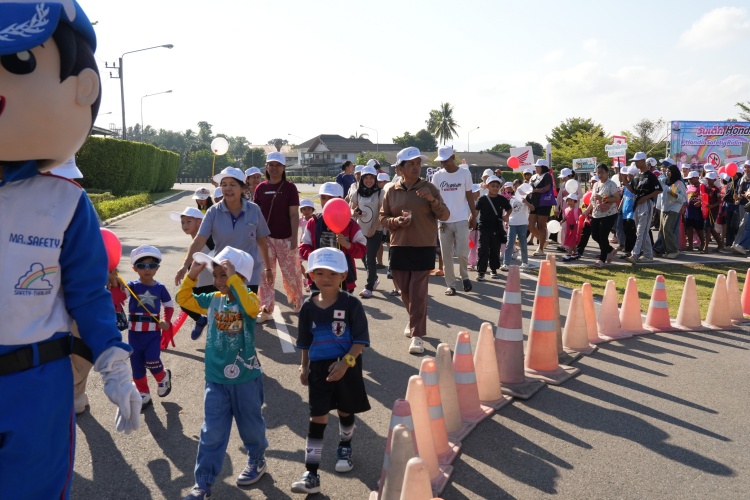 batch_ภูเก็ต-11 ไทยฮอนด้า ร่วมความสุขวันเด็กแห่งชาติ 2569 สนับสนุนกิจกรรมสร้างรอยยิ้ม พร้อมปลูกฝังความปลอดภัยทางถนน