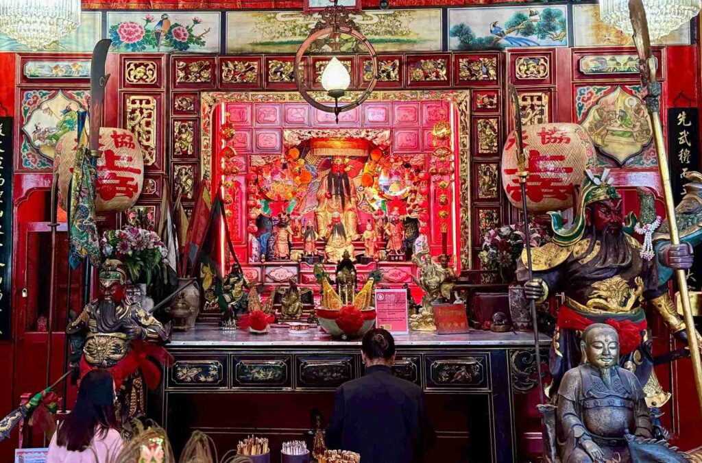 Guan-Yu-Shrine-2-1024x676 ตรุษจีนนี้ ขับ GWM HAVAL H6 HEV ออกทริป 3 สถานที่ศักดิ์สิทธิ์ในกรุงเทพ เปิดทรัพย์ รับโชค เสริมสิริมงคล