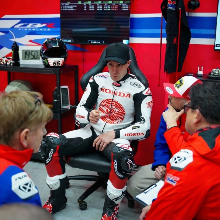batch_03 "ฮอนด้า" ชวนแฟนความเร็วชาวไทยเชียร์ "WSBK 2026" ส่งนักบิดทดสอบดีกรีแชมป์โลก ควบ Honda CBR1000RR-R สนามแรก