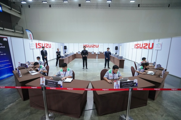 batch_14.-บรรยากาศการแข่งขัน Isuzu ตอกย้ำความเชื่อมั่น ยกระดับคุณภาพบุคลากร ด้วยการแข่งขันทักษะการขายและบริการต่อเนื่อง