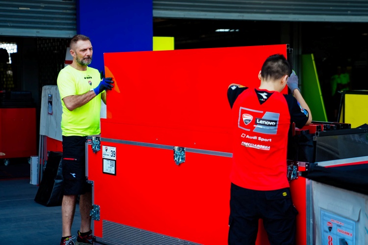 batch_17-1 FIM ไฟเขียวเปิดตู้รถแข่งโมโตจีพี "มาร์เกซ" นำทัพประเดิมแทร็ก เตรียมพร้อม "พรี-ซีซั่น เทสต์" สุดสัปดาห์นี้!