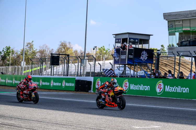 batch_20-จมส์-ธีรดนย์ โค้ง 12 ระอุ! “MotoGP Thailand” ดวลสปรินต์สุดเดือด “อคอสต้า” บด “มาร์เกซ” ปลดล็อคคว้าชัยประเดิมฤดูกาลใหม่