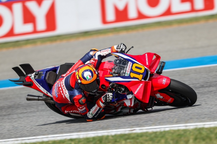 batch_3-Sprint-race-MotoGPMoto2Moto3 “เมียร์” คว้าท็อป 7 สปรินต์เรซ เปิดหัว โมโตจีพี ไทยแลนด์ “อาจี้-พราทาม่า” ผลงานเยี่ยมควอลิฟาย โมโตทู-โมโตทรี