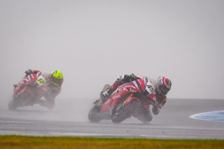 batch_5-นากาชิม่า-เวิลด์-ซูเปอร์ไบค์-สนามแรก “นากาชิม่า” บิดรถแข่ง Honda CBR1000RR-R ประเดิมคว้าแต้ม 2 เรซสนามแรกที่ ออสเตรเลีย