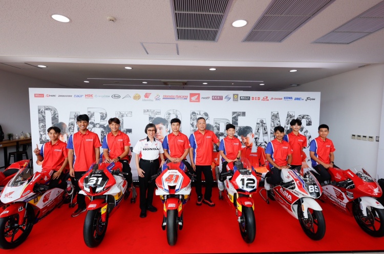 batch_5-ไทยฮอนด้าแถลงข่าวไลน์อัพ-2026 “ไทยฮอนด้า” จับมือ “ฮอนด้า เอชอาร์ซี” ส่ง 2 นักแข่งไทย สู่ทีมโรงงาน ทั้งทางเรียบและทางฝุ่นระดับโลก