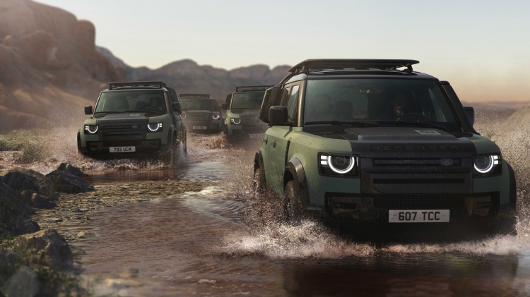 batch_DEF_26MY_TROPHY_EDITION_GREEN_190625_05b-1 Defender Trophy Edition เปิดตัวรุ่นพิเศษในไทย พร้อมเดินหน้าภารกิจอนุรักษ์ช้างไทย