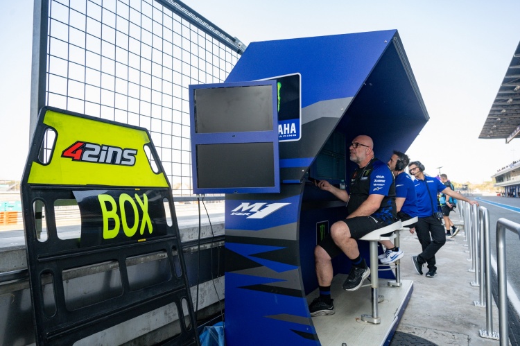 batch_S__594092054 4 นักบิดยามาฮ่าเดินหน้าเก็บข้อมูลวันแรก ทดสอบ M1 V4 เตรียมลุยศึกเปิดฤดูกาล ThaiGP ที่บุรีรัมย์