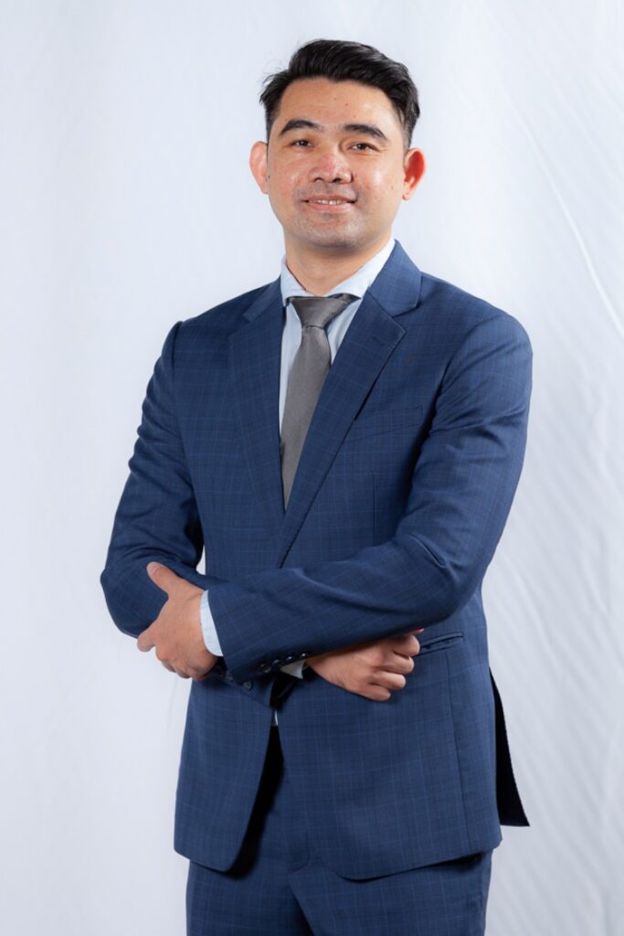 batch_Thosapon-Mengweha-Director-Advisory-KPMG-in-Thailand-683x1024 KPMG ชี้ผู้นำอุตสาหกรรมยานยนต์โลกเร่งขับเคลื่อนเทคโนโลยีที่ยืดหยุ่นฝ่าคลื่นการเปลี่ยนแปลงต่อเนื่อง