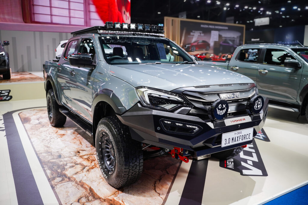 ISUZU-V-CROSS-HAMER-1-1024x683 Isuzu จัดเต็มครบทุกไลน์อัพ และอวดโฉมทัพรถแต่งสุดเอ็กซ์คลูซีฟในงาน BIMS 2026