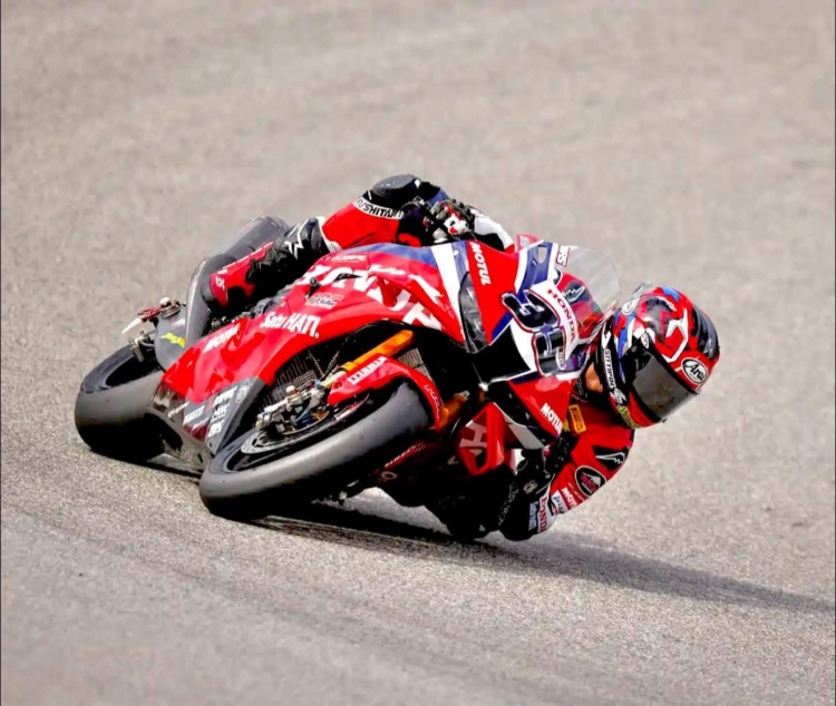 batch_1-ก้อง-สมเกียรติ-ลงเทสสนามที่-2-ประเทศโปรตุเกส “ก้อง-สมเกียรติ” คัมแบ็กสนาม “เวิลด์ ซูเปอร์ไบค์”ลงเทสต์ Honda CBR1000RR-R วันแรกที่ ปอร์ติเมา