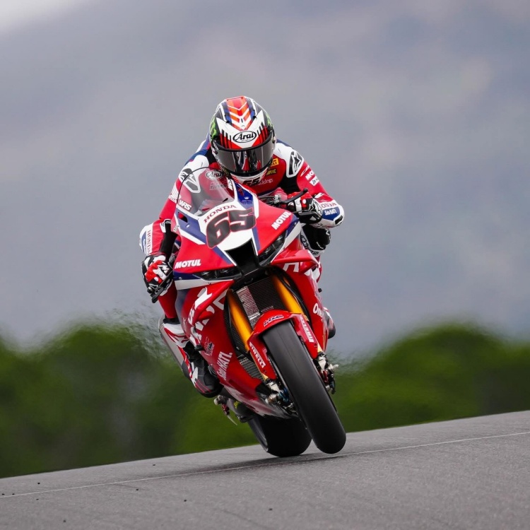 batch_2-ก้อง-สมเกียรติ-ลงเทสสนามที่-2-ประเทศโปรตุเกส “ก้อง-สมเกียรติ” คัมแบ็กสนาม “เวิลด์ ซูเปอร์ไบค์”ลงเทสต์ Honda CBR1000RR-R วันแรกที่ ปอร์ติเมา