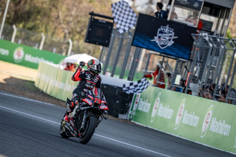 batch_6-เบซเซคกี้ PT Grand prix of Thailand 2026 ทุบสถิติผู้ชมมากที่สุด "เบซเซ็คคี" ผงาดแชมป์สนามแรก!