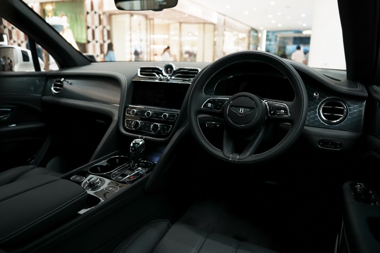 batch_BL17-169 Bentley Bangkok จัดแสดงยนตรกรรมหรูแต่งสปอร์ตกับข้อเสนอมอเตอร์โชว์ในงาน AAS Group Roadshow 2026