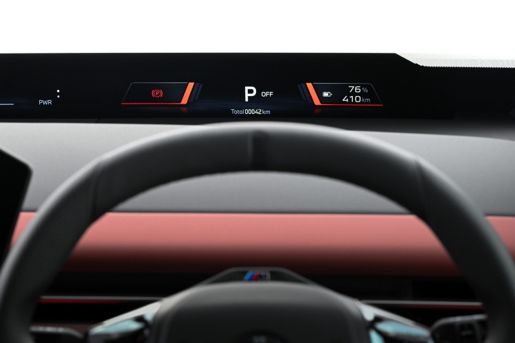 batch_BMW-iX3_Space-Silver-Metallic_Interior-19 BMW iX3 50 xDrive M Sport  ยานยนต์ไฟฟ้ารุ่นแรกจากเจเนอเรชั่น “Neue Klasse” มาถึงไทยแล้ว