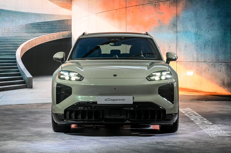 batch_Cayenne-Turbo-Electric-4 The New Porsche Cayenne Turbo Electric เตรียมเปิดตัวครั้งแรกในเอเชียตะวันออกเฉียงใต้ที่งาน BIMS 2026