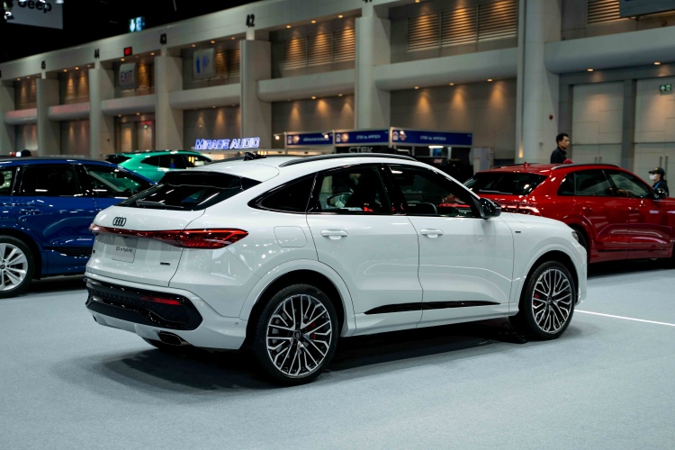 batch_Q5-e-hybrid_04 Audi เปิดตัว The all-new Audi Q3 “ใหม่ทุกตารางนิ้ว” ในงาน BIMS 2026