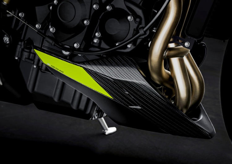 batch_StreetTriple_Moto2_MY26_BellyPan_Landscape Triumph Street Triple Moto2 Edition ที่สุดแห่ง DNA จากสนามแข่งสู่ถนนจริง ที่ทำให้คำว่า “ลิมิเต็ด” มีความหมายมากกว่าเดิม
