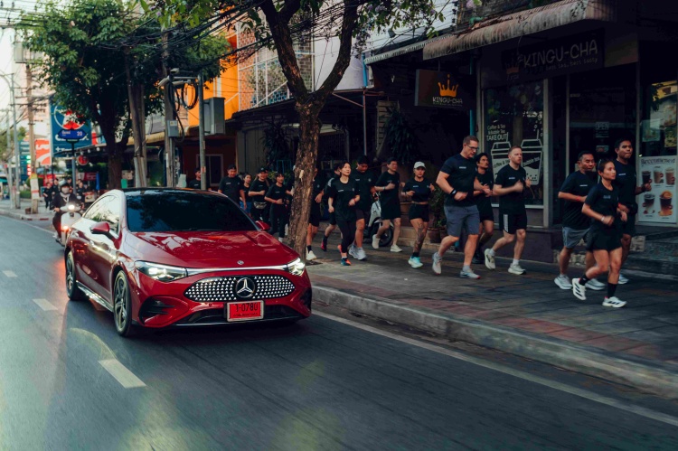 batch_The-Urban-Performance-Presented-by-The-all-new-electric-CLA-1 Mercedes-Benz ชวนลูกค้าพิชิต City Run วิ่ง 5K ใจกลางสาทรไปกับ The all-new electric CLA