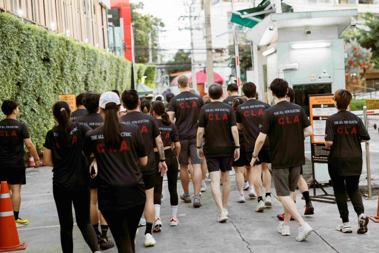 batch_The-Urban-Performance-Presented-by-The-all-new-electric-CLA-4 Mercedes-Benz ชวนลูกค้าพิชิต City Run วิ่ง 5K ใจกลางสาทรไปกับ The all-new electric CLA