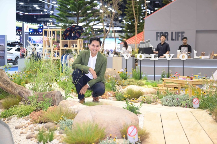 batch_Volvo-Scandinavian-Summer-House-at-Motor-Show-2026-1 Volvo เปิดตัวข้อเสนอประกันภัยชั้น 1 นาน 5 ปี สำหรับ Volvo EX90 ในงาน BIMS 2026