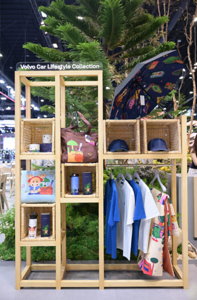 batch_Volvo-Scandinavian-Summer-House-at-Motor-Show-2026-2-675x1024 Volvo เปิดตัวข้อเสนอประกันภัยชั้น 1 นาน 5 ปี สำหรับ Volvo EX90 ในงาน BIMS 2026