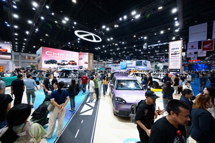 batch_01_เชอรี-ประเทศไทย-เปิดตัวในงาน-Motor-Show-ครั้งแรก-กระแสแรง-1 Chery กระแสแรง ยอดจองในงาน Motor Show 2026 ทะลุกว่า 3,400 คัน ใน 7 วัน