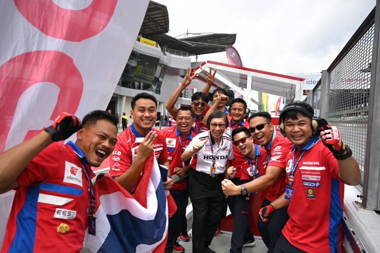 batch_02-ARRC-เรซ-2 มันส์หยดทุกโค้ง! “มิกซ์-ธนัช” รีดสมรรถนะทะลุขึ้นโพเดียมอันดับ 3 คลาส SS600 เรซ 2 ที่เซปัง ARRC