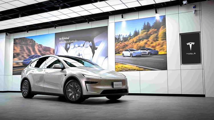 batch_02_Model-Y-L_Low-Res Tesla Experience Center เปิดตัวแห่งใหม่ ณ เซ็นทรัล พระราม 9 พร้อมปรับราคา Model Y เป็นเจ้าของได้ง่ายยิ่งขึ้น