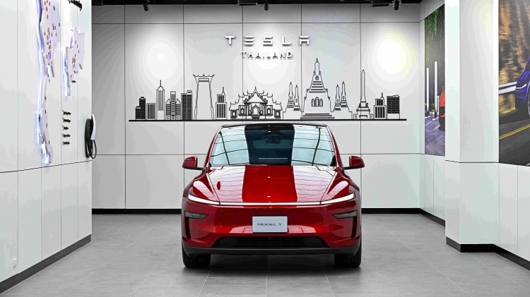 batch_03_Model-Y_Low-Res Tesla Experience Center เปิดตัวแห่งใหม่ ณ เซ็นทรัล พระราม 9 พร้อมปรับราคา Model Y เป็นเจ้าของได้ง่ายยิ่งขึ้น