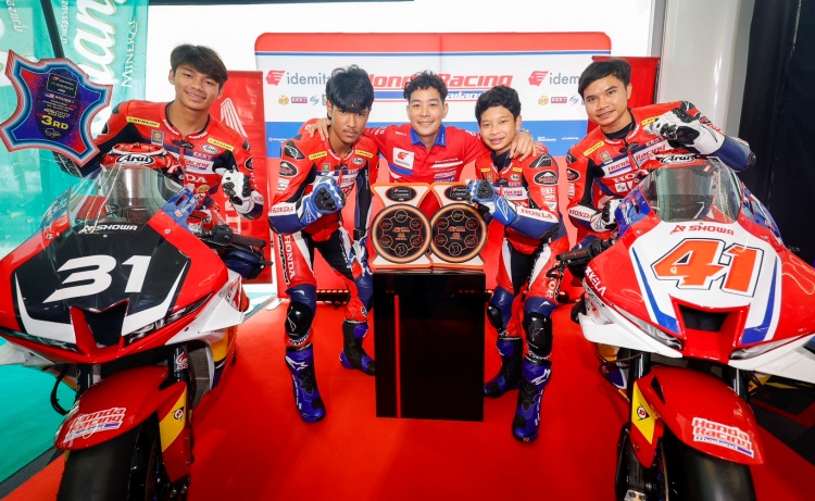 batch_10-แถลงข่าวรายการ-ARRC “ฮอนด้า เรซซิ่ง ไทยแลนด์” จัดทัพยอดนักแข่งบิด CBR Series ล่าแชมป์ครบ 3 รุ่นหลัก พร้อมดันดาวรุ่งบิดโฮมเรซ ศึก เอเชีย โร้ดเรซซิ่ง สนามที่ 2