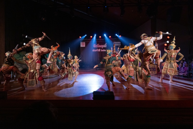 batch_5176 OR ร่วม สนับสนุนมูลนิธิคึกฤทธิ์ 80ฯ ปั้นเยาวชนสืบสานศิลปวัฒนธรรม