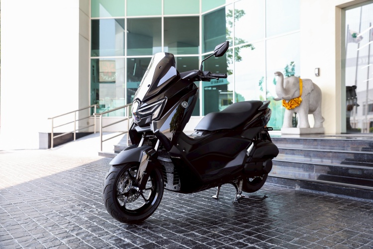 batch_ASP_1691 Yamaha ส่งมอบรางวัลสุดเอ็กซ์คลูซีฟแก่ผู้โชคดีจากบัตร YAMAHA STAND @MotoGP 2026