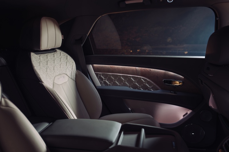 batch_Boodles-10 Bentley-Boodles ผนวกศาสตร์และศิลป์ รังสรรค์ออปชันพิเศษ สะท้อนเอกลักษณ์งานคราฟต์ผ่านยนตรกรรมเจนใหม่