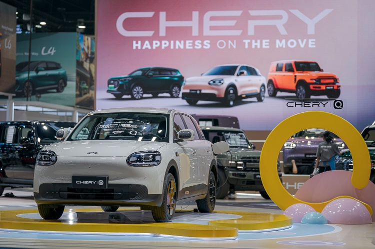 batch_Chery-Q_2 เชอรี ประเทศไทย จุดพลุฉลอง! กวาดยอดจอง BIMS 2026 ทะลุ 7,500 คัน น้องใหม่ Chery Q เปิดตัวแรง ขึ้นแท่นดาวเด่นดวงใหม่