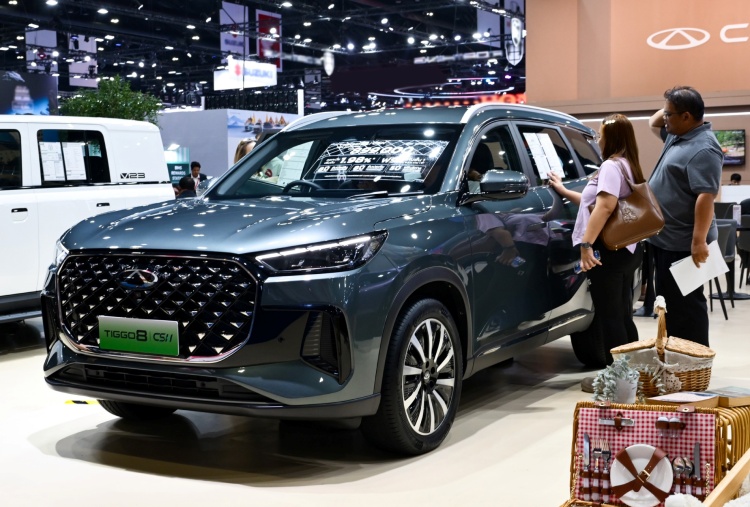batch_Chery-TIGGO-8-CSH เชอรี ประเทศไทย จุดพลุฉลอง! กวาดยอดจอง BIMS 2026 ทะลุ 7,500 คัน น้องใหม่ Chery Q เปิดตัวแรง ขึ้นแท่นดาวเด่นดวงใหม่