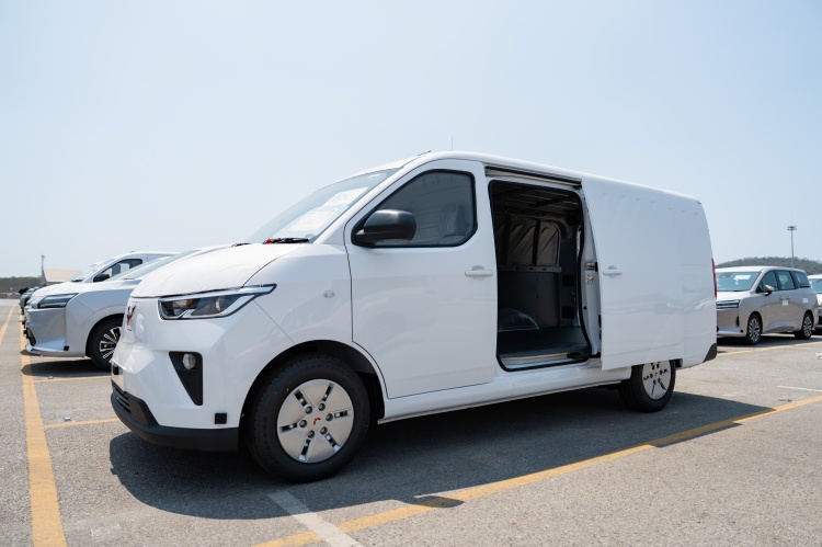 batch_DSC01088 WULING Porta EV รถตู้บรรทุกไฟฟ้าอัจฉริยะที่ยกระดับการขนส่งที่สะดวก ประหยัด คุ้มค่า