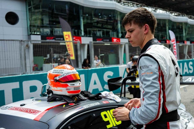 batch_LINE_ALBUM_GTWCA-R1-Sepang_260406_3 ศึกซูเปอร์คาร์ GT World Challenge Asia สนามเซปังระอุ! “วุฒิกร & บูส” สู้สุดใจ เก็บแต้มเปิดซีซั่น 2026