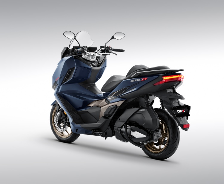 batch_LOW_Final_26GPX-DZ3-45-ท้าย-ฝั่งเครื่อง-RGB New GPX DZ3 Plus อัปเกรดเทคโนโลยี กล้องหน้า-หลัง, จอสี TFT Mirror Screen ในราคาไม่ถึงแสน!