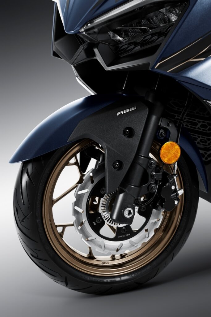 batch_LOW_Final_26GPX-DZ3-CU-ดิสเบรคหน้า-RGB-683x1024 New GPX DZ3 Plus อัปเกรดเทคโนโลยี กล้องหน้า-หลัง, จอสี TFT Mirror Screen ในราคาไม่ถึงแสน!