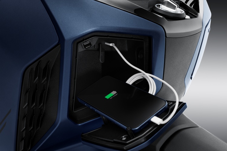 batch_LOW_Final_26GPX-DZ3-CU-ที่ชาร์ท-USB-RGB New GPX DZ3 Plus อัปเกรดเทคโนโลยี กล้องหน้า-หลัง, จอสี TFT Mirror Screen ในราคาไม่ถึงแสน!