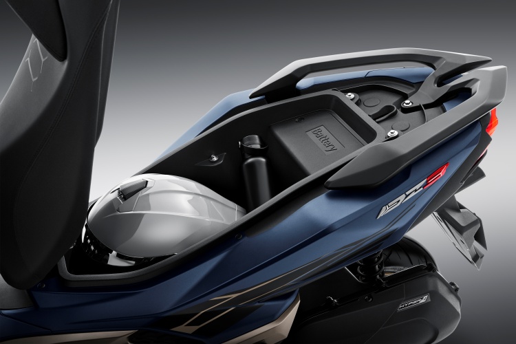 batch_LOW_Final_26GPX-DZ3-CU-เก็บของใต้เบาะ-RGB New GPX DZ3 Plus อัปเกรดเทคโนโลยี กล้องหน้า-หลัง, จอสี TFT Mirror Screen ในราคาไม่ถึงแสน!